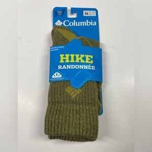 columbia hiking crew merino wool socks size medium US M6-9, W8-11.5